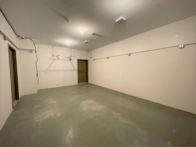 More Photos Of 191 2nd Ave, Warwick Warehouse For Sale