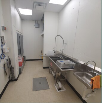 More Photos Of 5211 York Rd, Baltimore Convenience Store For Sale