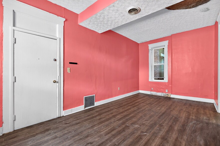 More Photos Of , Louisville Multifamily For Sale