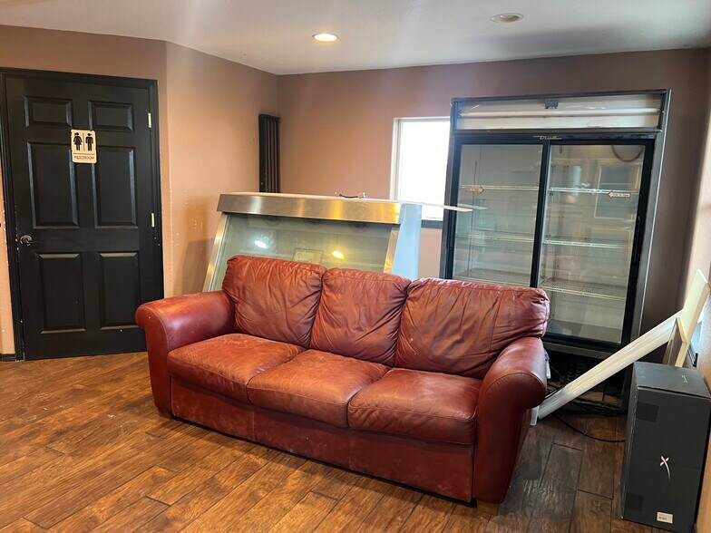 More Photos Of 8105 Wallace Rd NW, Salem Industrial For Lease