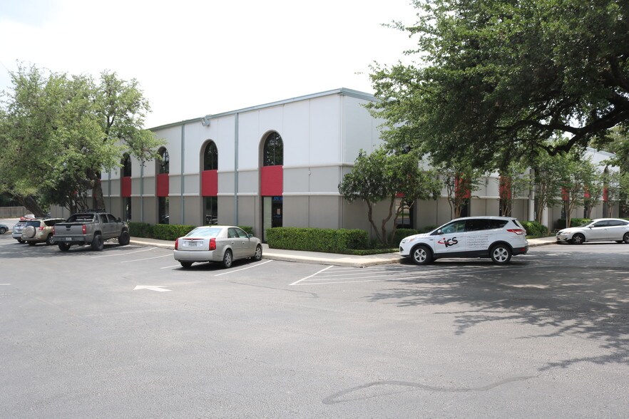 More Photos Of 1600 NE Loop 410, San Antonio Unknown For Lease
