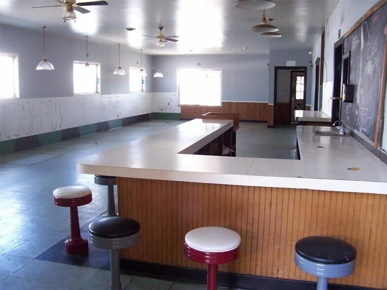 More Photos Of 29-31 W Main St, Friendship Restaurant For Sale