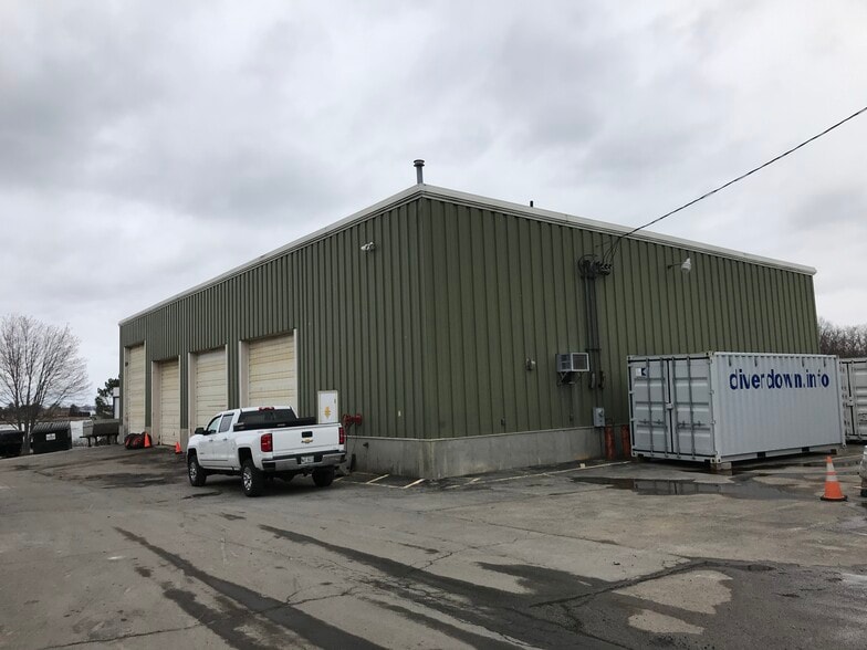 More Photos Of 415 Presumpscot St, Portland Manufacturing For Lease