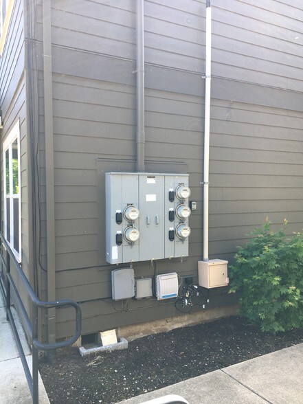More Photos Of 8320 N Princeton St, Portland Apartments For Sale