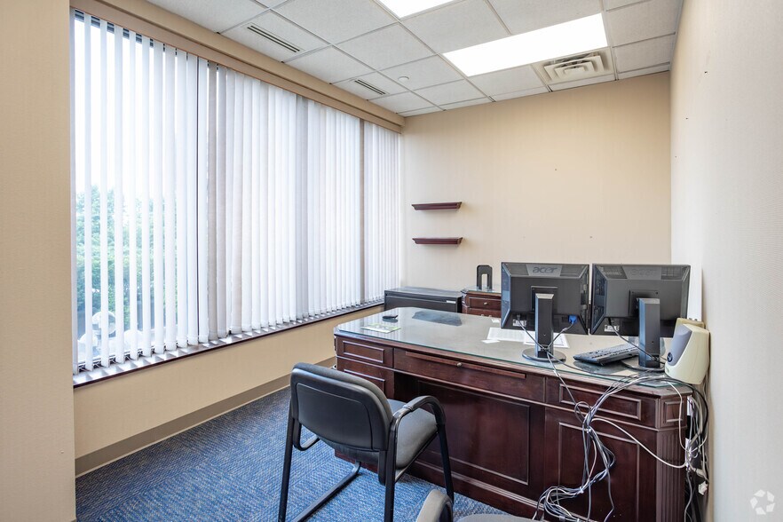 More Photos Of 1301 Grandview Ave, Pittsburgh Office For Sale