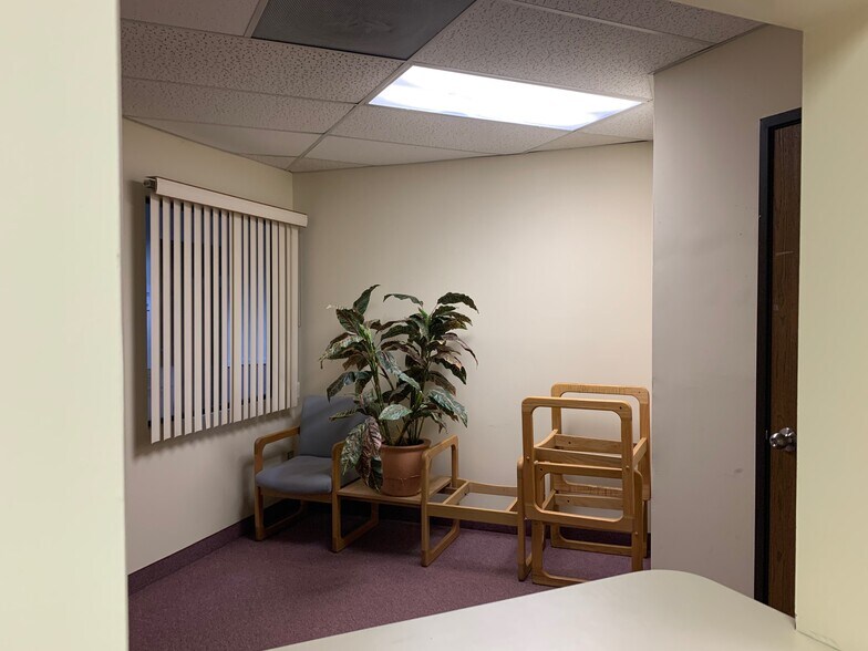 More Photos Of 38300 Van Dyke Ave, Sterling Heights Medical For Lease