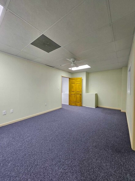 More Photos Of 6014 Duraleigh Rd, Raleigh Storefront Retail Office For Lease