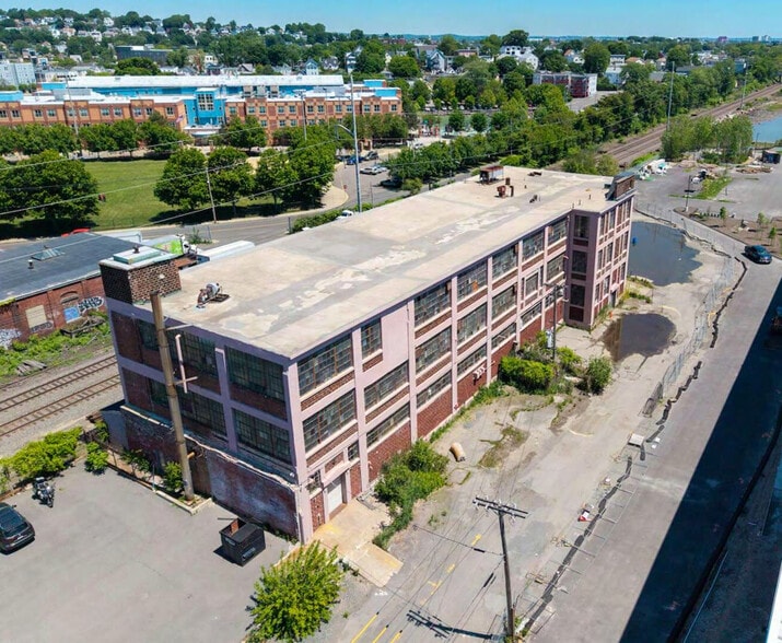 More Photos Of 305 Eastern Ave, Chelsea Warehouse For Sale