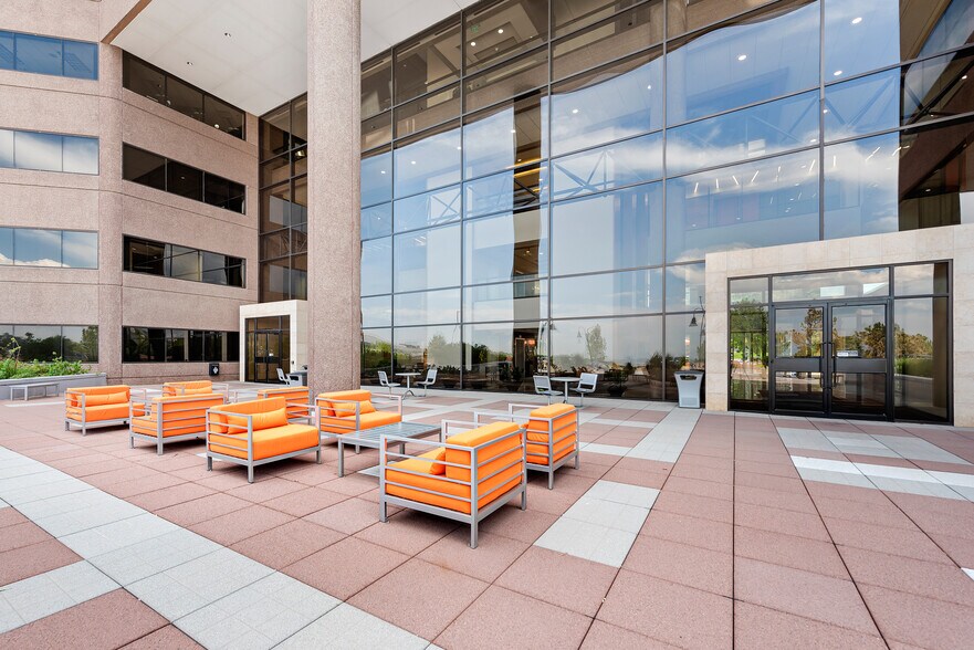 More Photos Of 6300 S Syracuse Way, Centennial Office For Lease