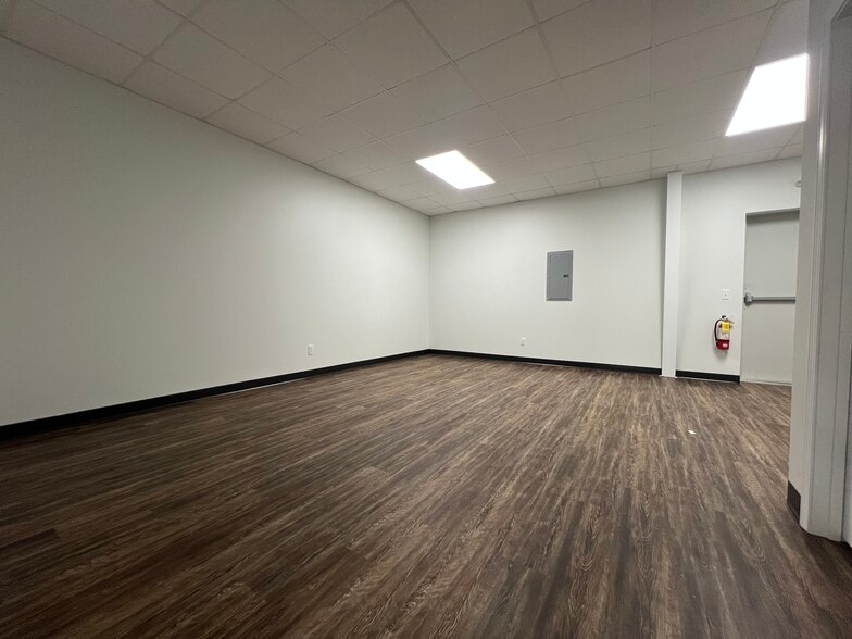 More Photos Of 2109 Chanabby Ct, Statesboro Warehouse For Lease