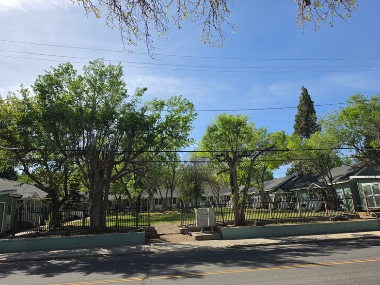 More Photos Of 400 N Roop St, Susanville Apartments For Sale