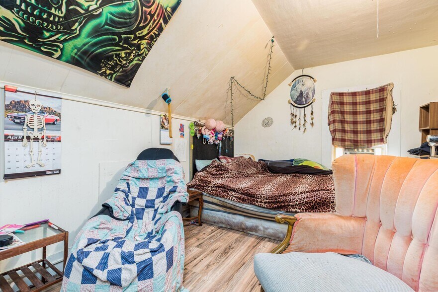 More Photos Of 17 Winter St, Rochester Apartments For Sale