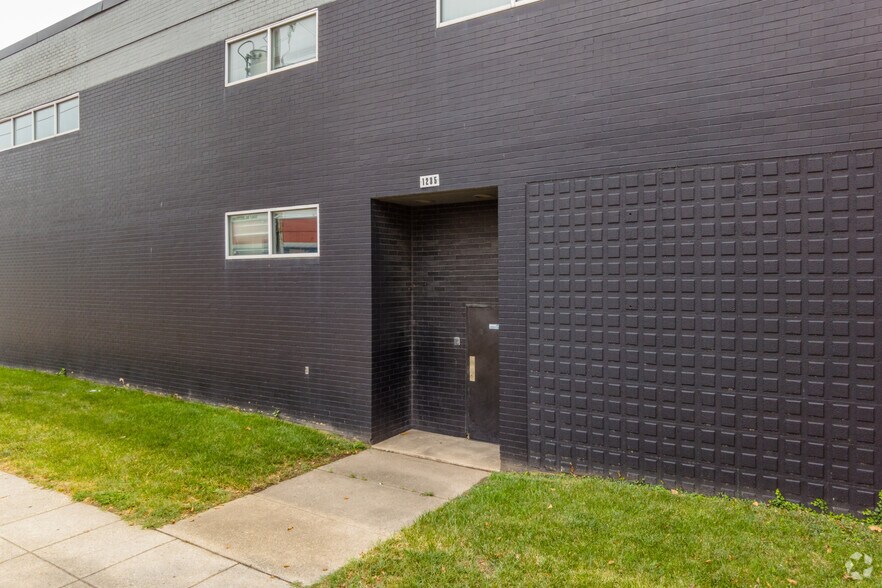 More Photos Of 1235 W St NE, Washington Unknown For Lease