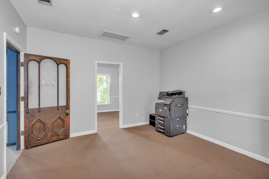 More Photos Of 1918 Central Ave, Augusta Office For Lease