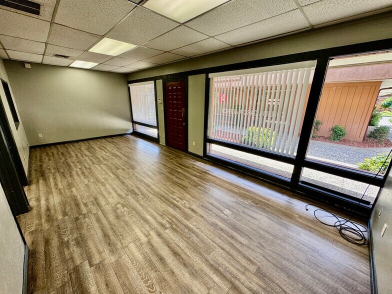 More Photos Of 7743 West Ln, Stockton Medical For Lease