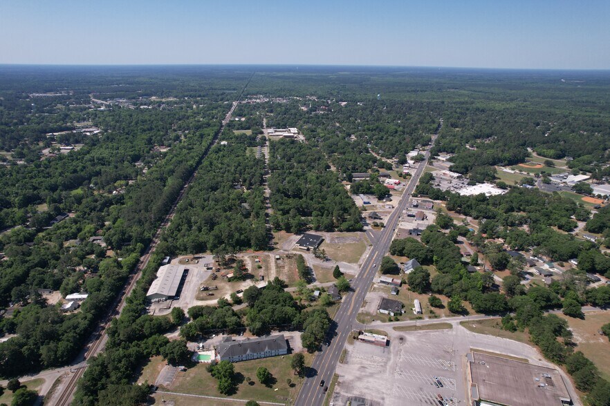 More Photos Of 1500 N Longstreet St, Kingstree Light Distribution For Sale