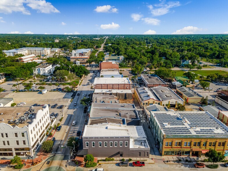 More Photos Of 114 S Woodland Blvd, Deland Storefront For Sale