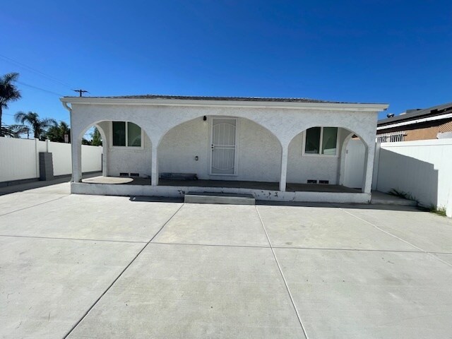 More Photos Of 10802 Crockett St, Sun Valley Apartments For Sale