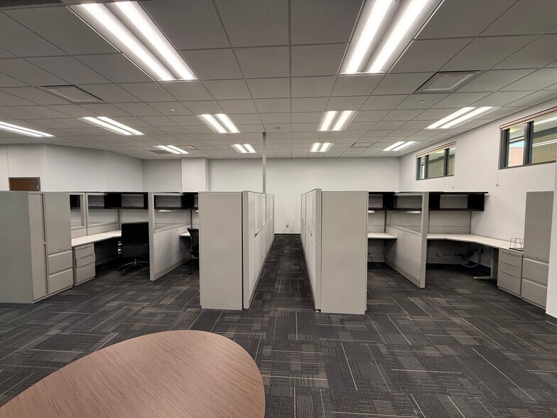 More Photos Of 575 Fallbrook Blvd, Lincoln General Retail For Lease