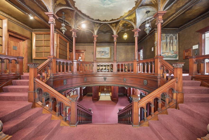 More Photos Of 2540 Park Ave, Minneapolis Schools For Sale