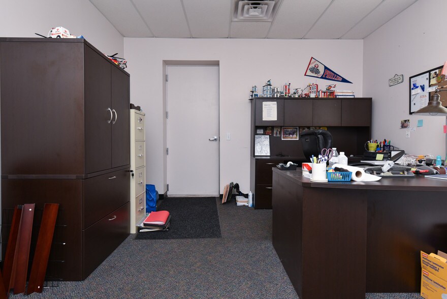 More Photos Of 220 S Maple St, Kutztown Warehouse For Sale