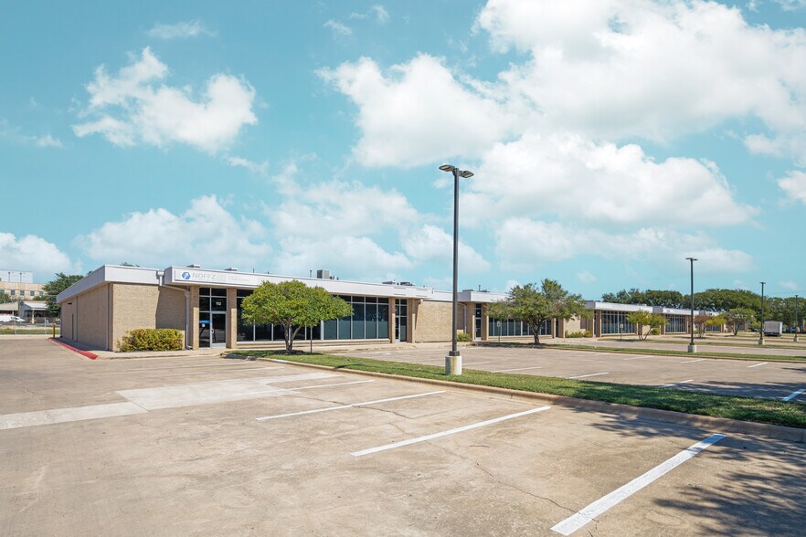 Primary Photo Of 2600 Longhorn Blvd, Austin Light Distribution For Lease