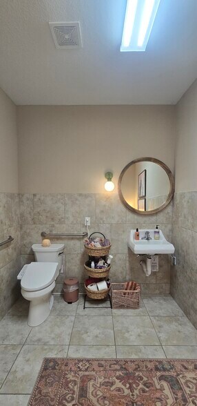 More Photos Of 1205 Bent Oaks Ct, Denton Office For Sale