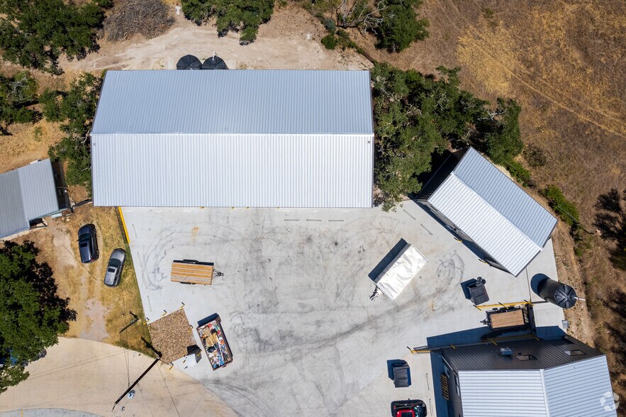 More Photos Of 15210 Fitzhugh Rd, Austin Distribution For Lease