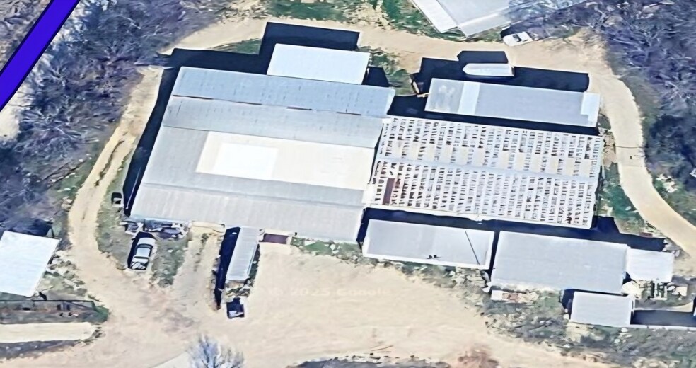 More Photos Of 2223 Hoffpauer Way, Sanger Manufacturing For Lease