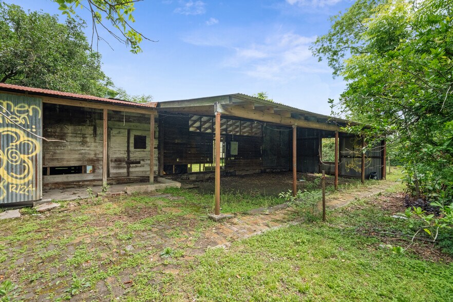 More Photos Of 3020-3032 Saint Claude Ave, New Orleans Office For Sale