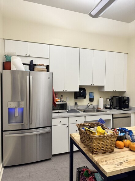 More Photos Of 86-87 Graham St, San Francisco Office For Lease