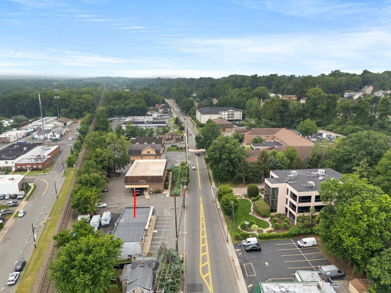 More Photos Of 111 Kinderkamack Rd, Emerson Freestanding For Sale