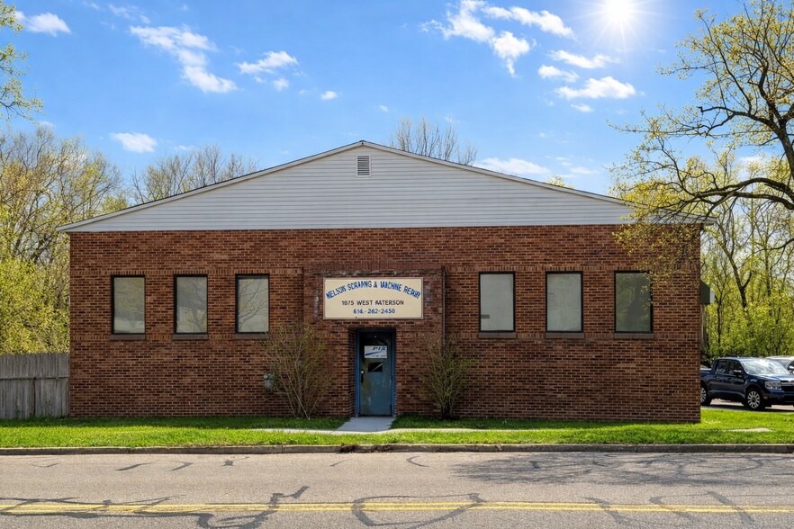 Primary Photo Of 1015 W Paterson St, Kalamazoo Warehouse For Sale