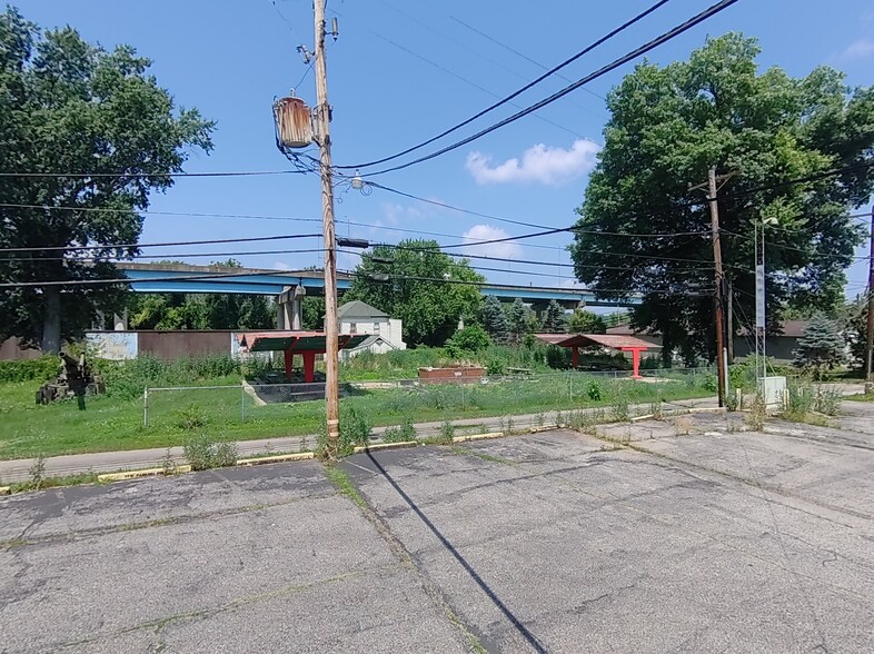 More Photos Of 227 Main St, Huntington Lodge Meeting Hall For Sale