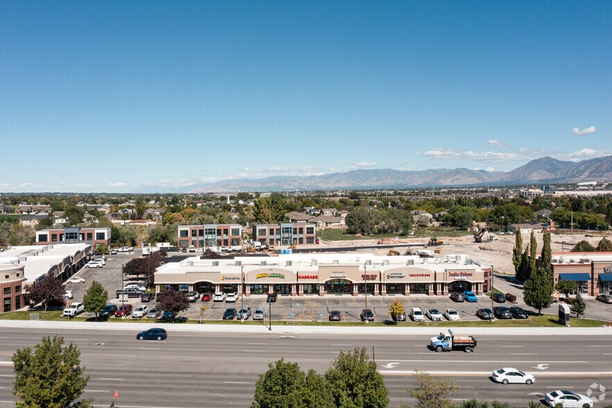 More Photos Of 1086 W South Jordan Pky, South Jordan Freestanding For Sale