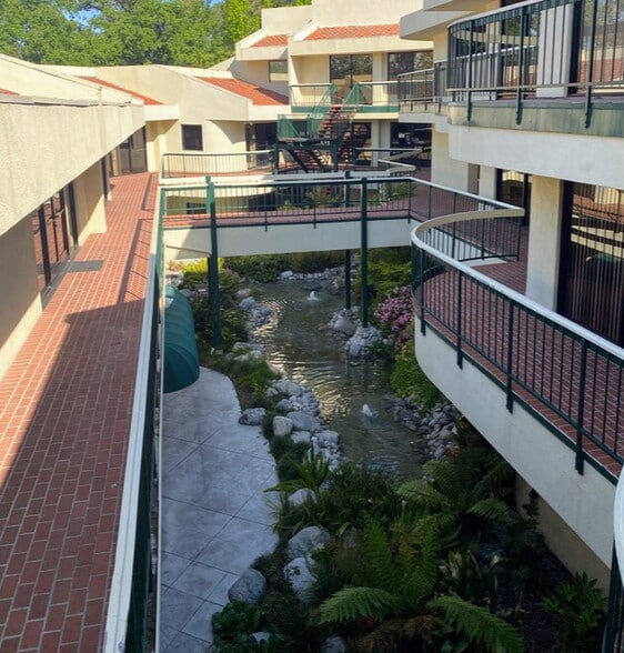 More Photos Of 4035 E Thousand Oaks Blvd, Westlake Village Office For Lease