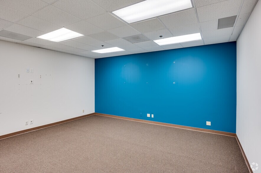 More Photos Of 3111 N Tustin Ave, Orange Office For Lease