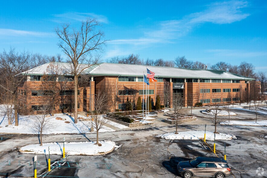 More Photos Of 19975 Victor Pky, Livonia Office For Lease