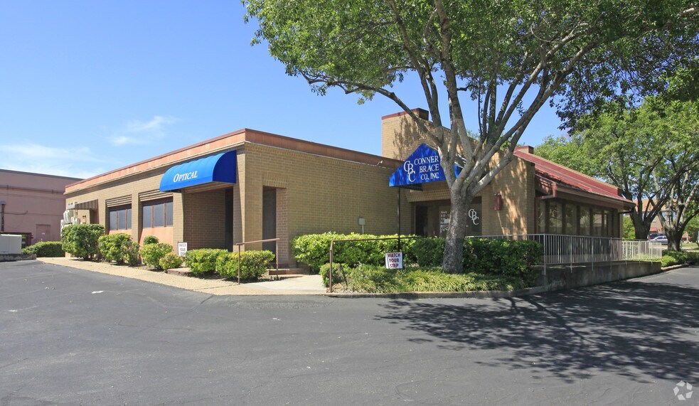 More Photos Of 8105 Shoal Creek Blvd, Austin Medical For Sale