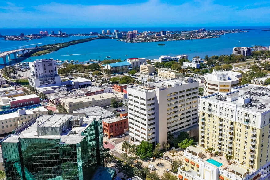 More Photos Of 600 Cleveland St, Clearwater Office For Lease