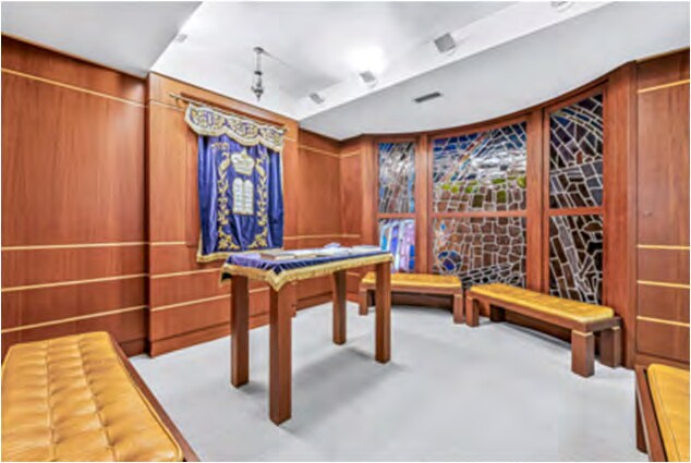 More Photos Of 1811 R St NW, Washington Office For Sale