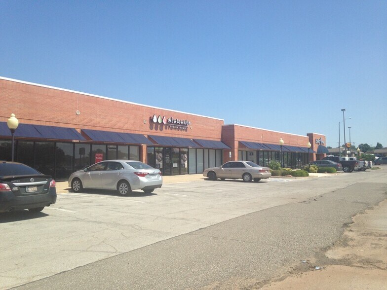 More Photos Of 5511-5559 NW Expressway St, Oklahoma City Unknown For Lease