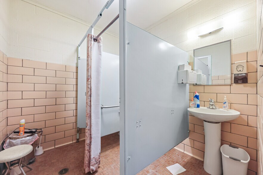 More Photos Of 7000 Ridge Rd, Parma Religious Facility For Sale