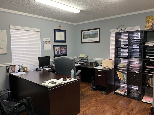 More Photos Of 13309 Winding Oak Ct, Tampa Office For Lease