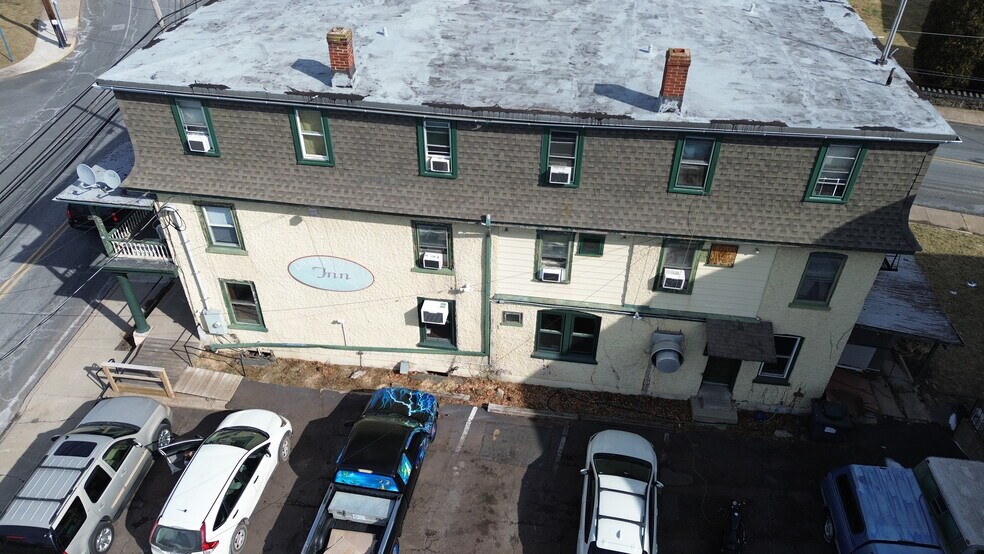 More Photos Of 101 S Main St, Richlandtown Restaurant For Sale