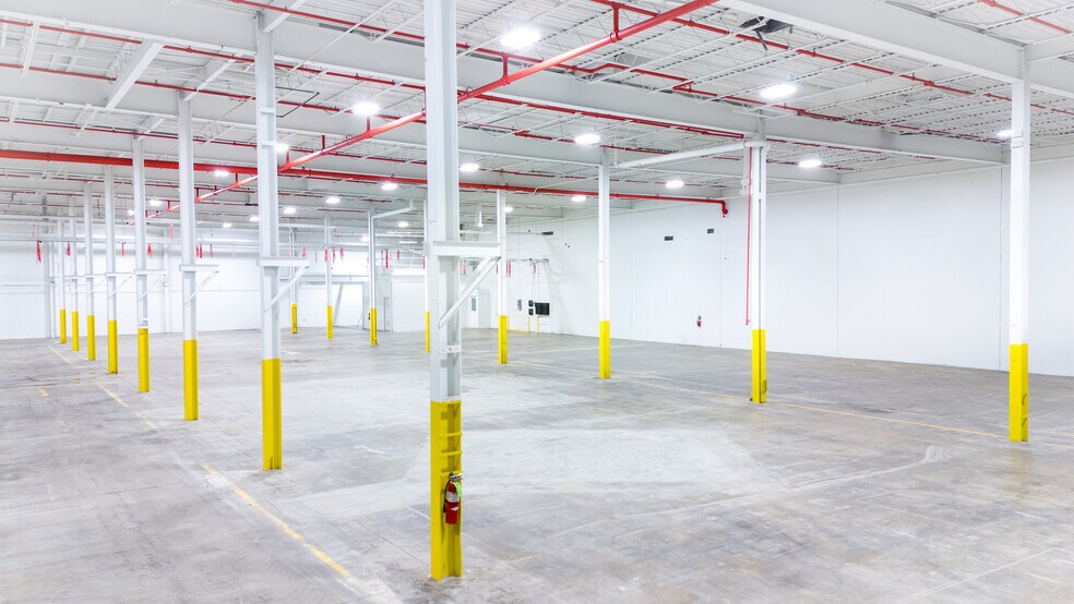More Photos Of 1501 S 19th St, Mattoon Warehouse For Lease