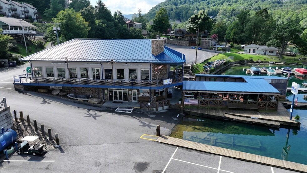 More Photos Of 69 Mont Chateau Rd, Morgantown Restaurant For Sale