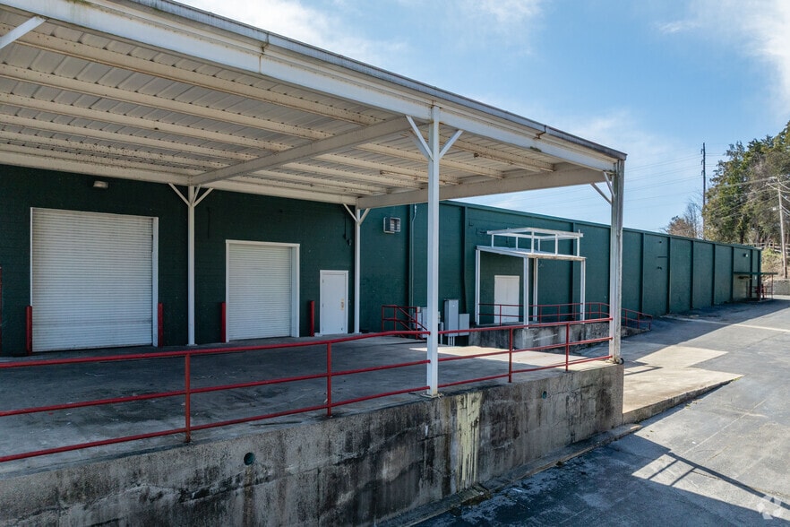 More Photos Of 1415 Dinah Shore Blvd, Winchester Freestanding For Lease