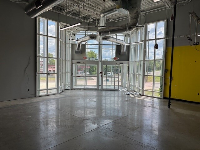 More Photos Of 4201 Clarksville Hwy, Nashville Drugstore For Lease