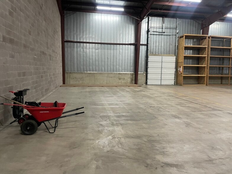 More Photos Of 2325 Sinton Rd, Colorado Springs Warehouse For Lease